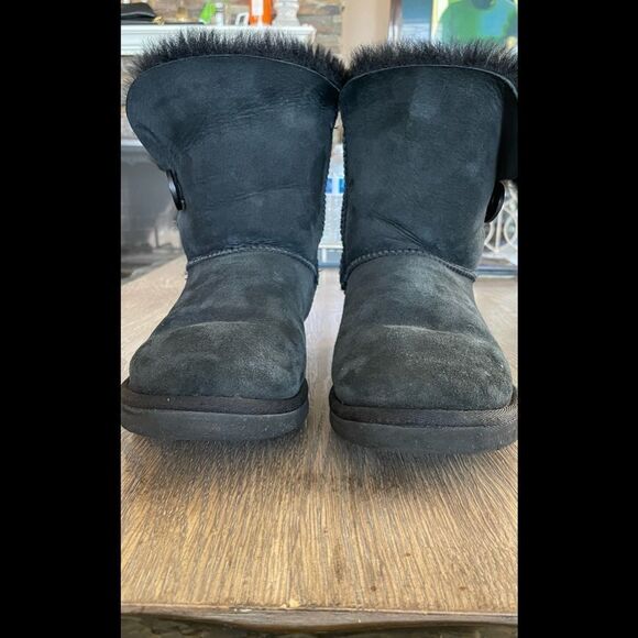 UGG® Women’s Bailey Button II Boots Black Sz 8 US - Picture 14 of 14